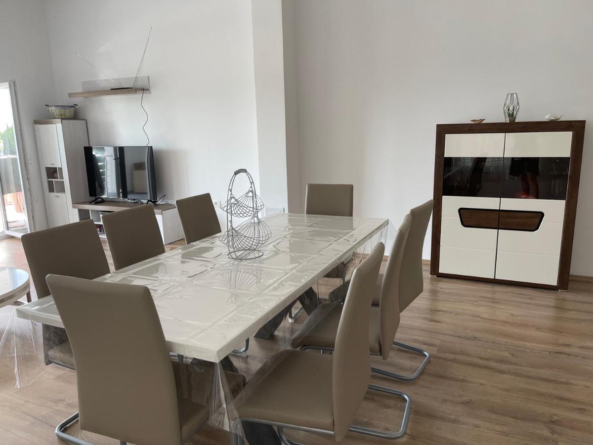 Ferienwohnung Apartmaji Meduza 2 Izola Exterior foto