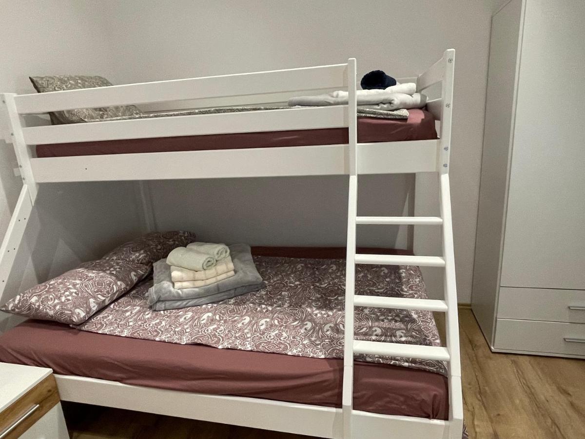 Ferienwohnung Apartmaji Meduza 2 Izola Exterior foto