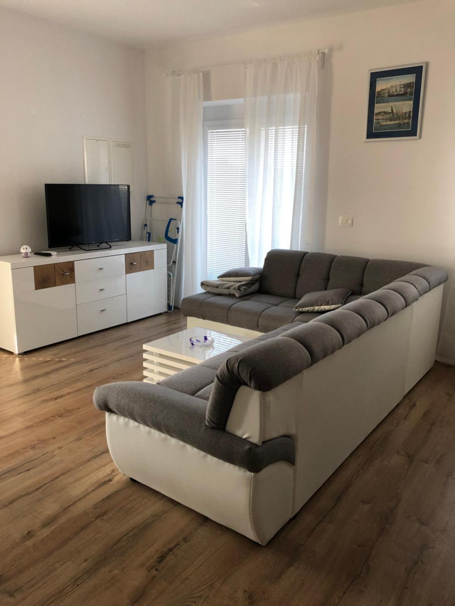 Ferienwohnung Apartmaji Meduza 2 Izola Exterior foto